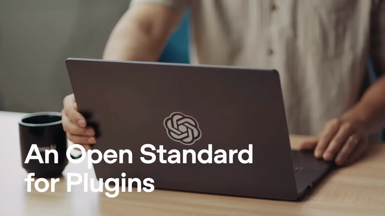 A close laptop shot carries an overlaid topic title.